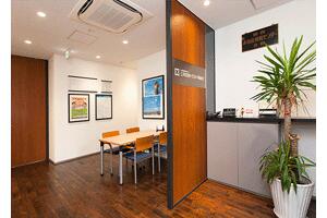 �O��Z�F�g���X�g�s���Y�@�ˌ��Z���^�[�̓���