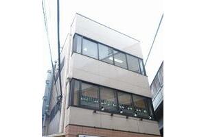 ������ЃT�E�X�E�E�C���O���