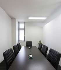 ������Ѓt���C�X�R�[�|���[�V�����̓���