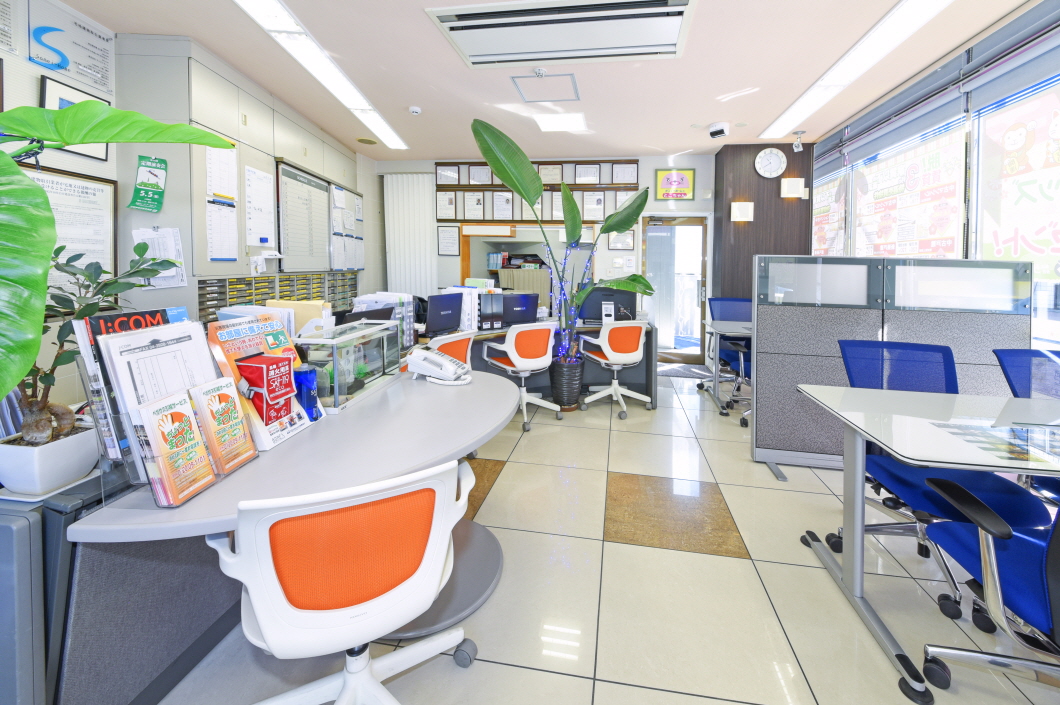 ������ЃT���G�C�z�[������